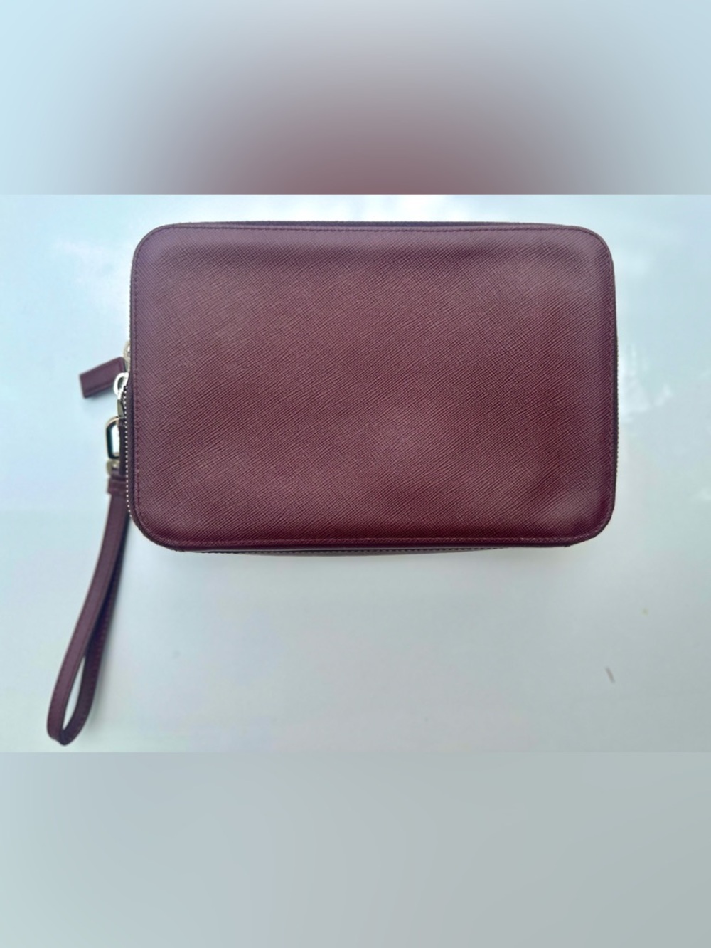 Prada Saffiano Travel Wallet / Clutch – Granato Burgundy – Excellent Condition - Picture 3 of 13